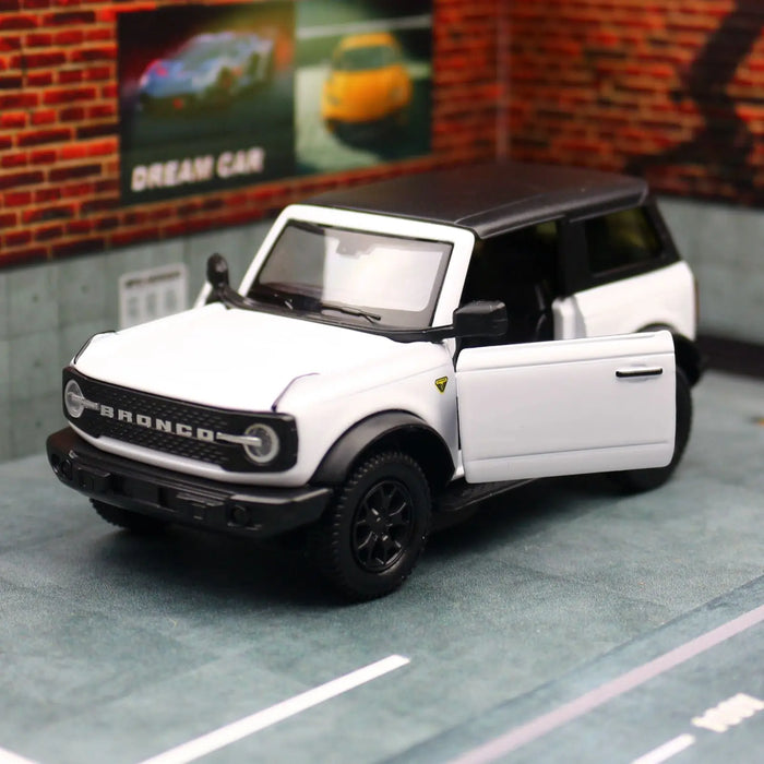 1/36 Ford Bronco