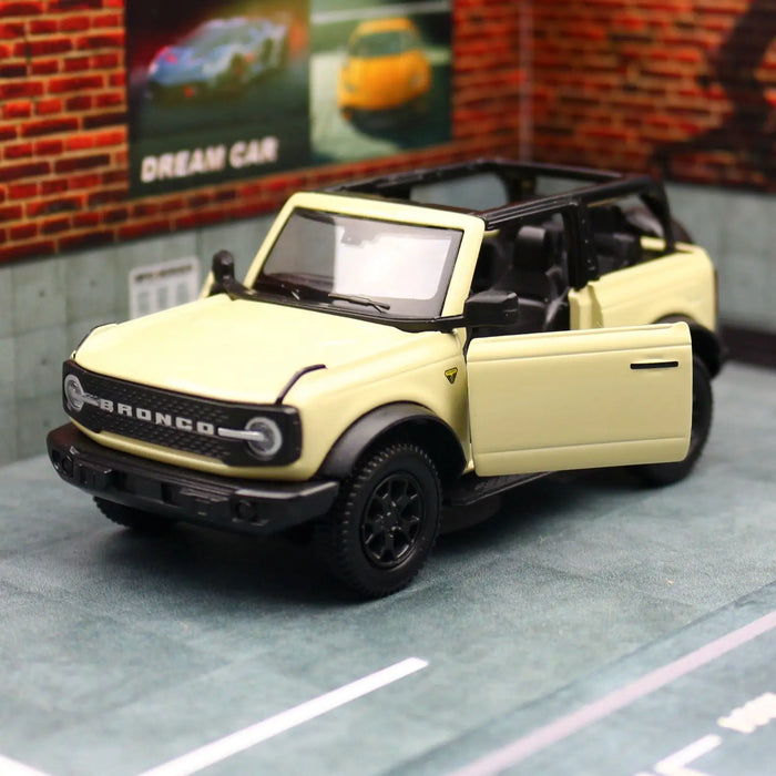 1/36 Ford Bronco